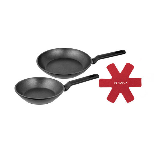 Pyrolux 2 Piece Set - 20, 26cm Fry Pans & Pan Protector